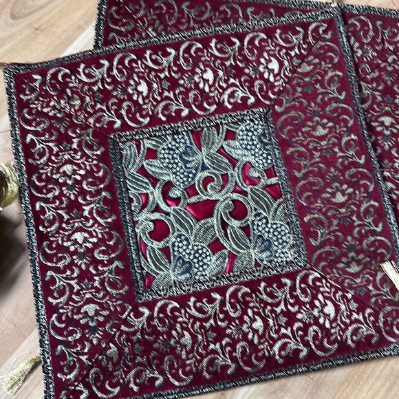 Ramadan Decorative Set of Pillow Cases and a Table Runner - Picture 14 of 16